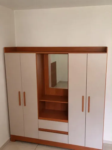 Kit quarto Casal (Cama Queen + Roupeiro)