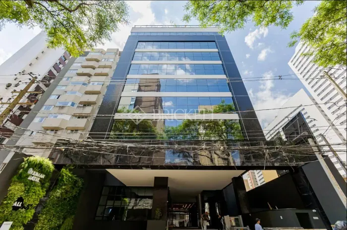 Studio à venda no Centro de Curitiba, 18m², 1 dorm.