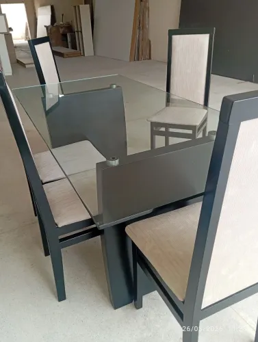 Mesa 6 cadeiras 