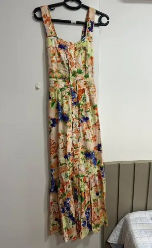 Vestido estampa diveras