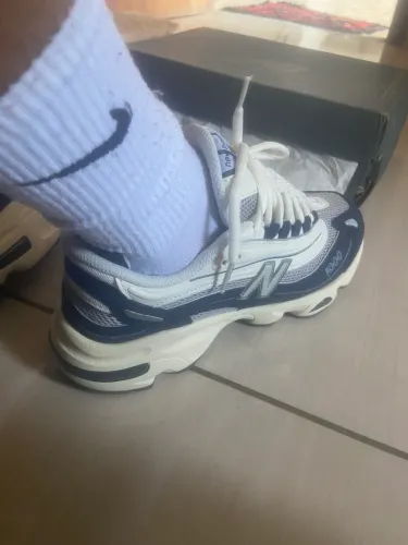 Vendo new balance 1000 n39/40 novo propostas vendo tbm tenho nota