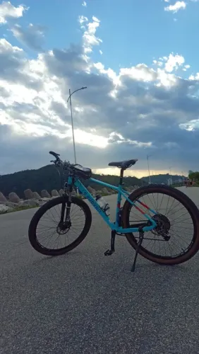 Moto excelente conservação peneus Novoscâmera nova revisão em dia aceito até 1500