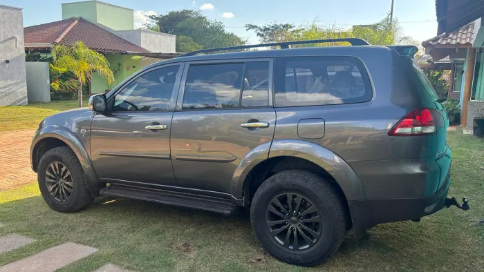 Mitsubishi Pajero HPE 3.2 4X4 T.i. Dies. 5P Aut. 2016
