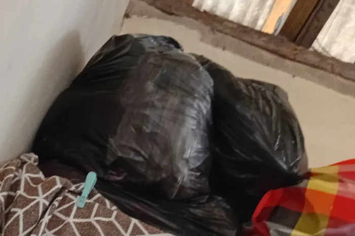 Vende se lote de roupas