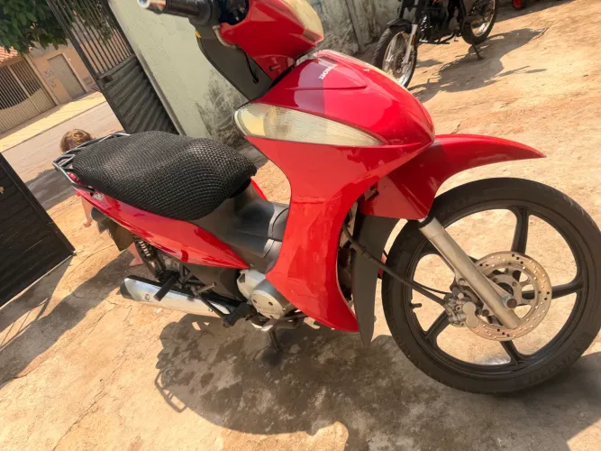 Honda Biz 125 (ipva 2026 pago)