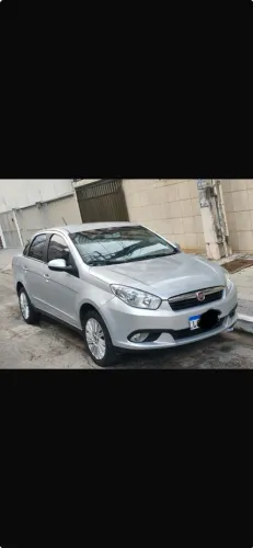 Fiat Grand Siena Essence 1.6 Flex 16V 2016