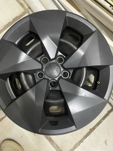 Roda maxion 17 com calotas Volkswagen 