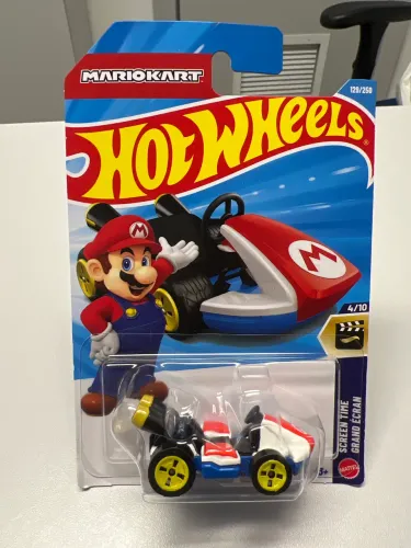 Hot Wheels Mário kart 