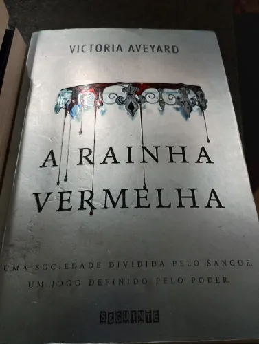 Vendo livros da saga A Rainha Vermelha