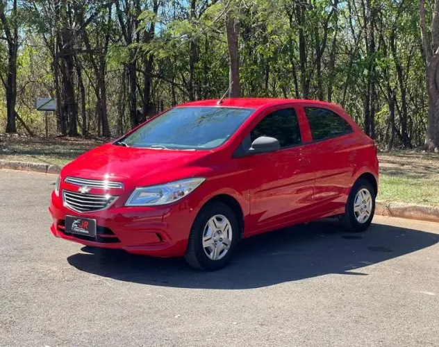 Chevrolet Onix Hatch LT 1.0 8V Flex Mec. 4P 2015