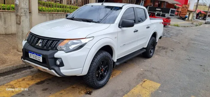 Mitsubishi L200 Triton Sport GL 2.4 Diesel 2023