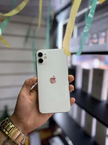 IPHONE 11 64GB BRANCO OPORTUNIDADE