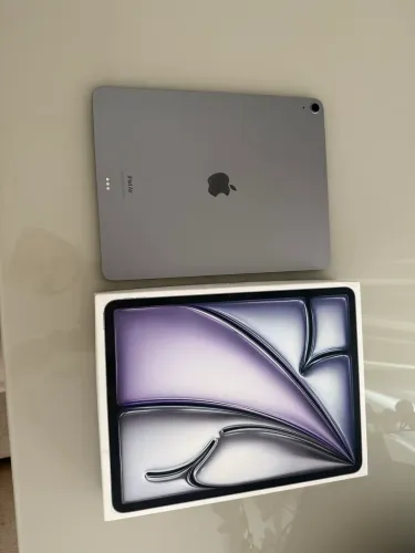 iPad Air 13 M2 + Magic key board (original)