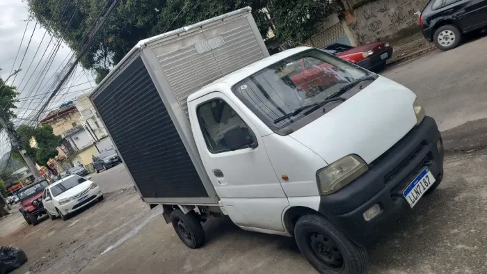 Vaga para motorista de caminhão pequeno categoria B