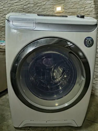 Lava e seca Electrolux 10,5kg