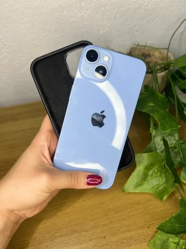 iPhone 14 azul