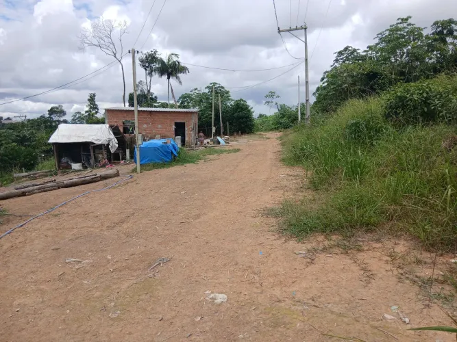 Vendo terreno 10 por 20 na comunidade  São João  atrás da norte ferro na  Am 010  9