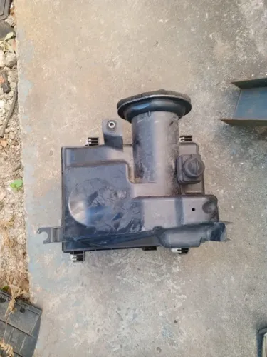 Tampa Caixa Filtro Ar Toyota Hilux Sw4 2.8 2016  2021