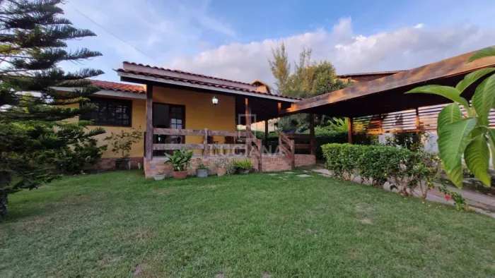 Com 4 Quartos! Casa em Condomínio estilo campo em Chã Grande/PE!