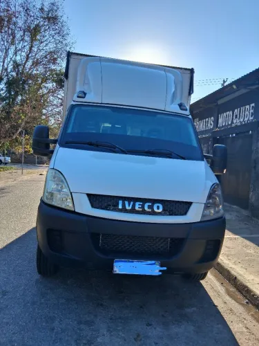 Iveco Daily Chassi 35s14 3.0 16V Diesel Mec. (e5) 2015