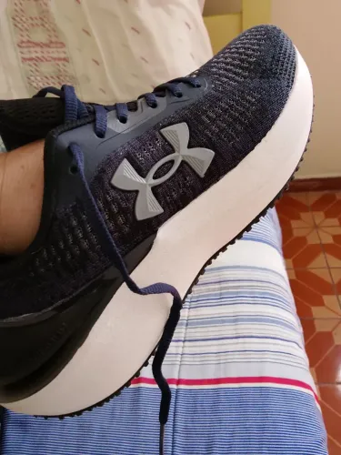 Tênis Under Armour 