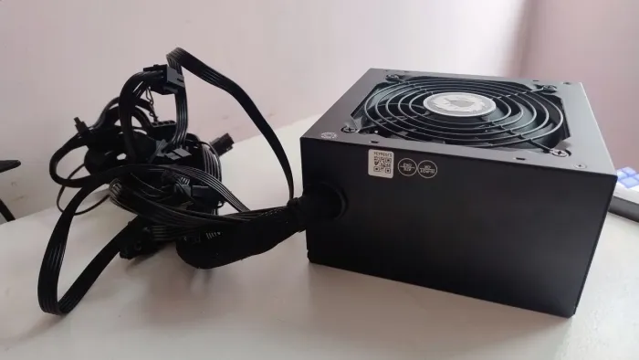 Fonte Gamemax GS600 500W - 80 Plus Bronze (Perfeito Estado)