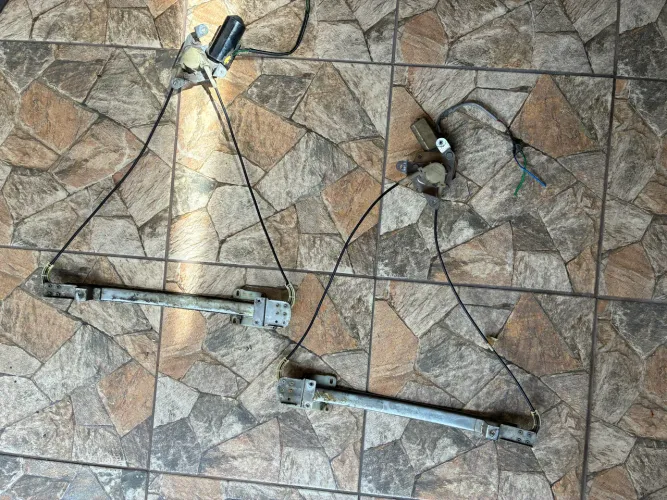 Par máquinas Del Rey Belina vidro elétrico usadas 