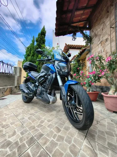 Moto muito nova
