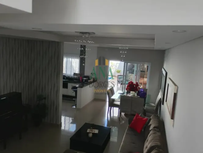 Sobrado Mobiliado para Locação / Venda