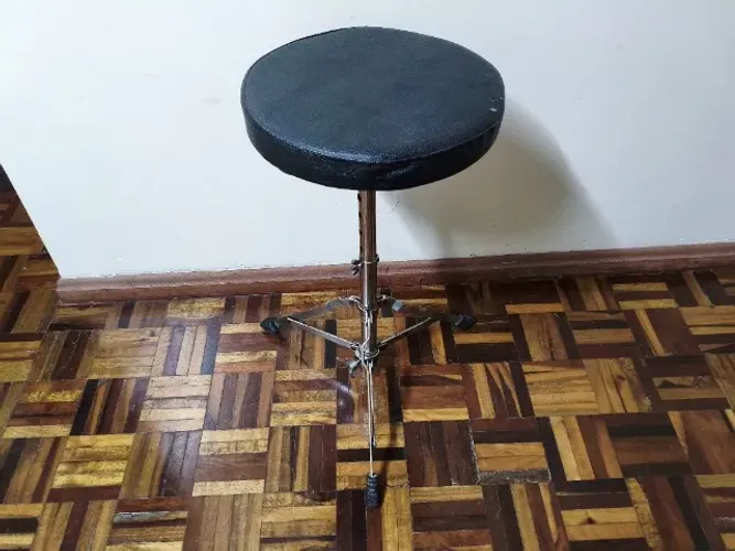 Banco de Bateria Turbo com Pés Simples