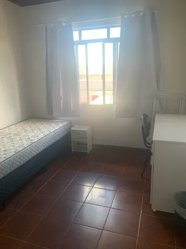 QUARTOS PARA ALUGAR - PENSÃO CONFORTÁVEL E SEGURA