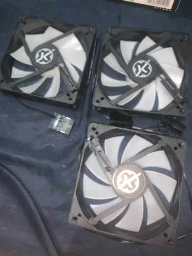 ? KIT 3 FANS XPG BRANCAS RGB GAMER PARA PC ? FUNCIONANDO PERFEITAMENTE!