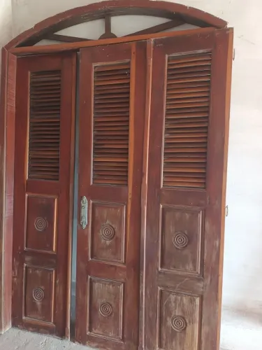 VENDO PORTA DE MADEIRA