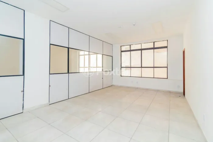 Sala / Conjunto Comercial à venda Largo Visconde do Cairu, Centro Histórico - Porto Alegre