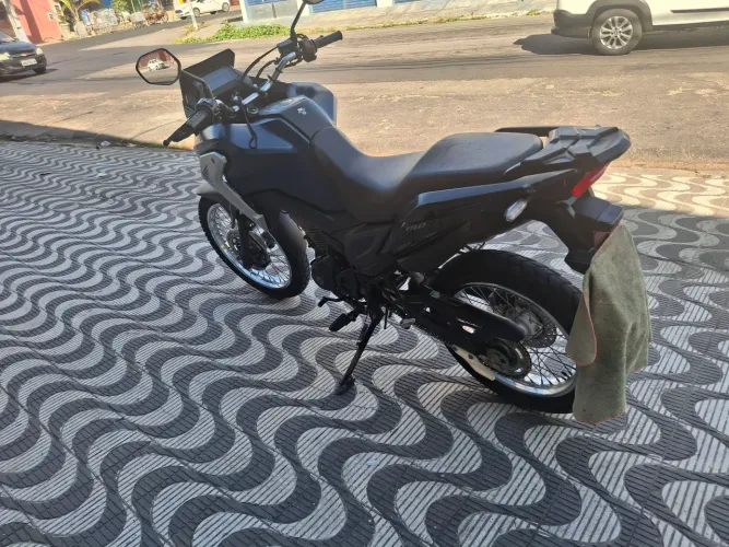 Vendo XRE 190 2025