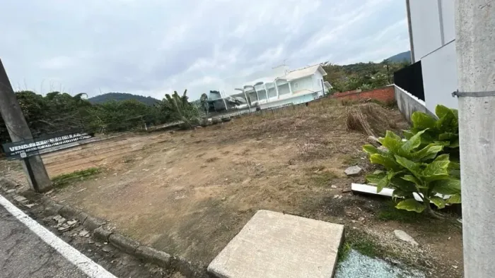 TERRENO A VENDA CENTRO AGUAS MORNAS 