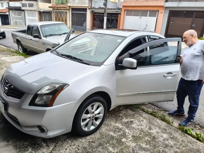 Nissan Sentra SL 2.0/ 2.0 Flex Fuel 16V Aut. 2013