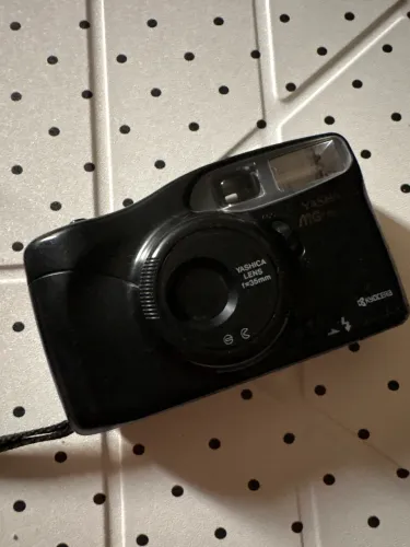 Câmera analógica Yashika mg motor