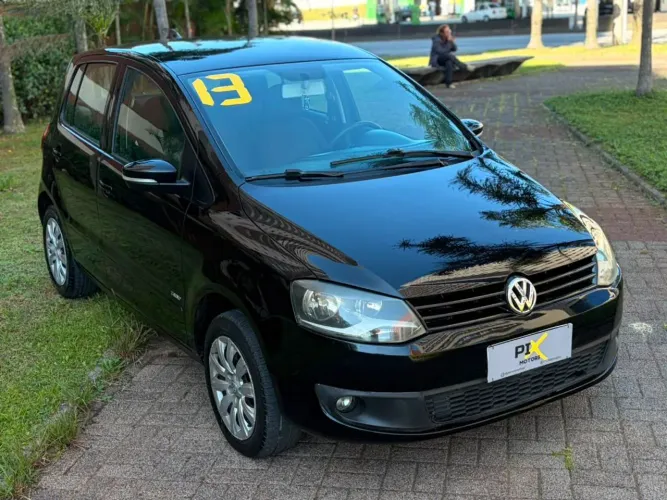 Volkswagen Fox 1.0 MI Total Flex 8V 3P 2013