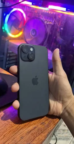 iPhone 15 normal
