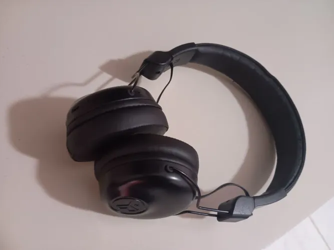 Headphone