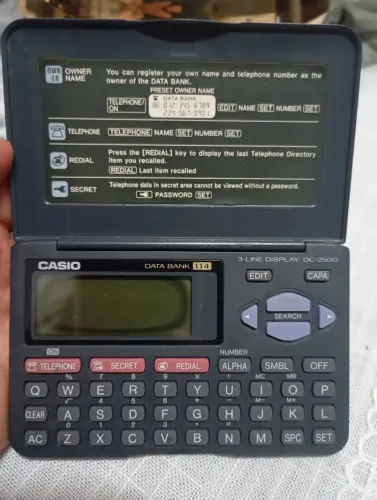 Relíquia (vintage) Agenda eletrônica da Cassio - R$180,00
