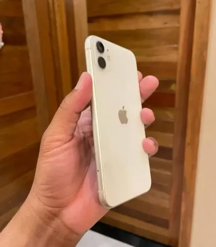 Iphone 11 impecável 
