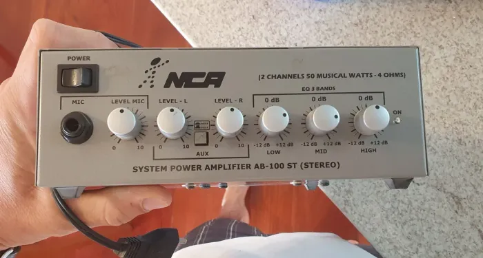 Amplificador de som áudio