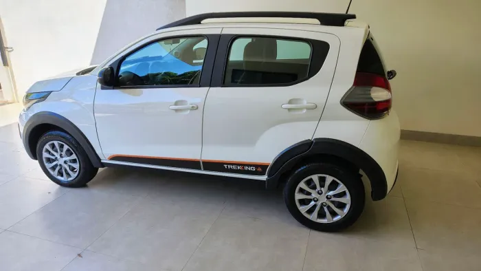 Fiat Mobi Trekking 1.0 Flex 5P 2025