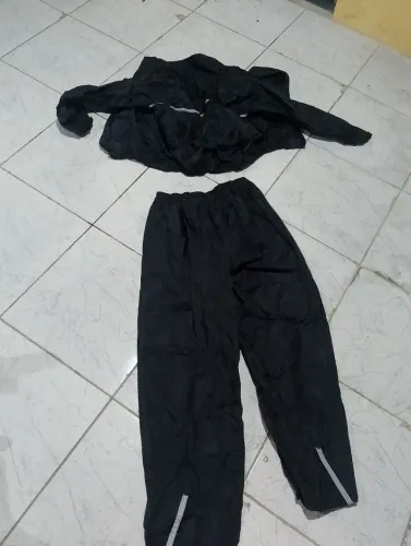 Capa de chuva + bota