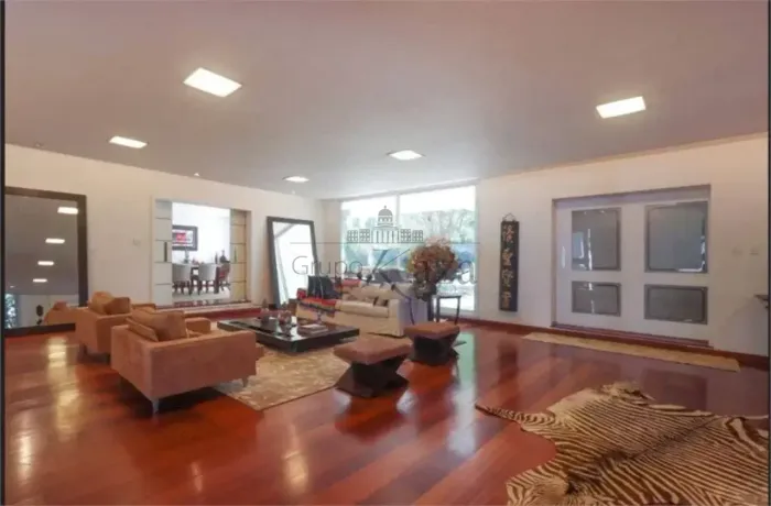 Casa Sobrado - Real Parque - 6 Dormitórios - 1.300m².