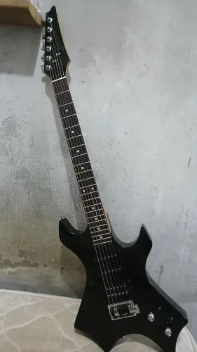 Guitarra warlock golden