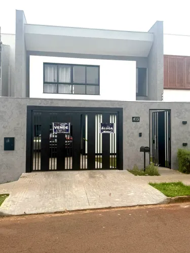 Sobrado Alto Padrão - Aluguel / Venda