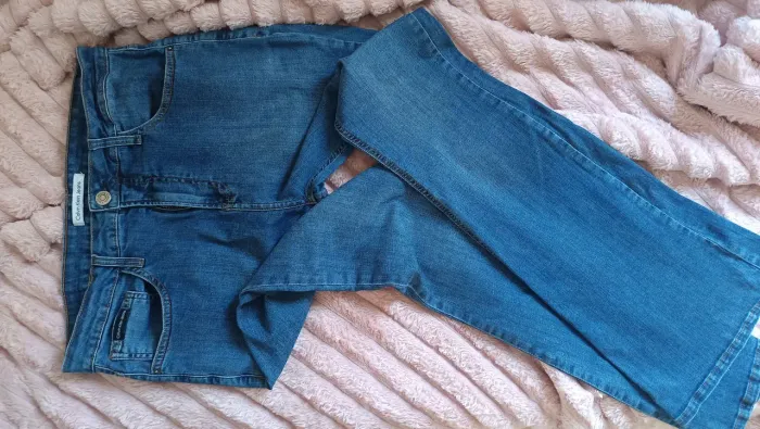 calça Calvin Klein - flare
